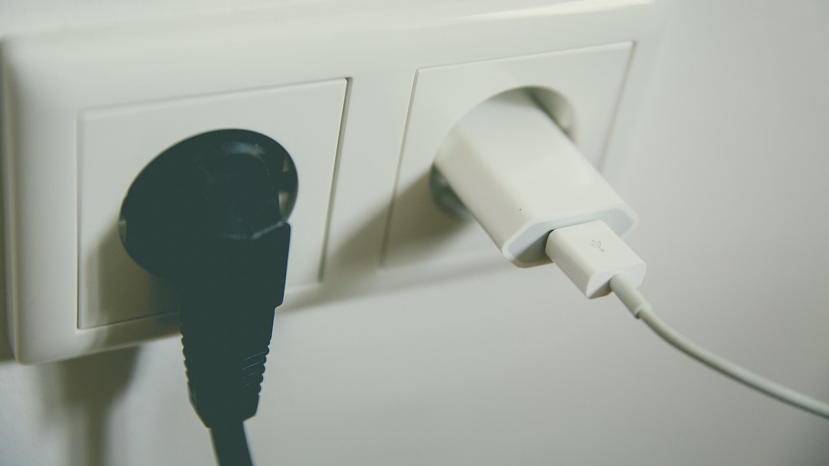 Over 56,000 subscribers left without electricity in Kryvyi Rih due to substation accident – regional administration head