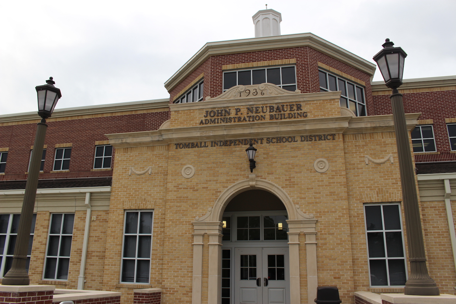 Tomball ISD approves tax rate and bond project contracts at regular meeting
