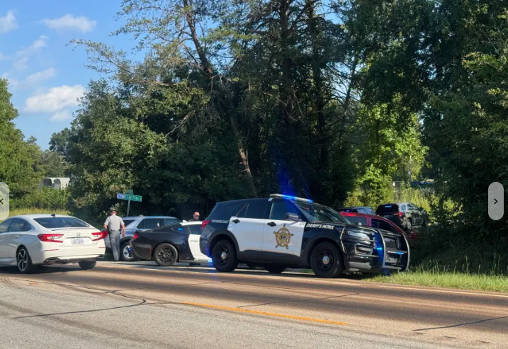 North Charlotte crime scene leads to high-speed chase through I-85 traffic into South Carolina