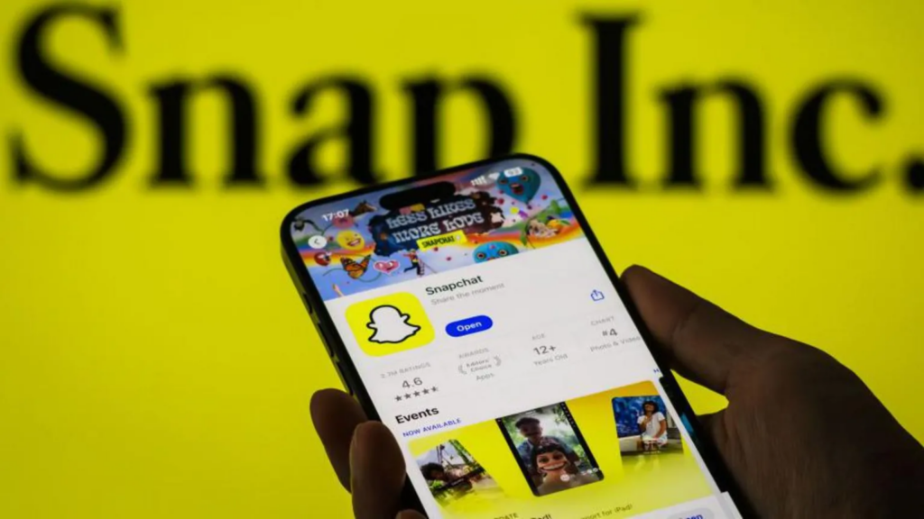 Snapchat ‘willing to implement’ daily time limits for teens, boss tells BBC