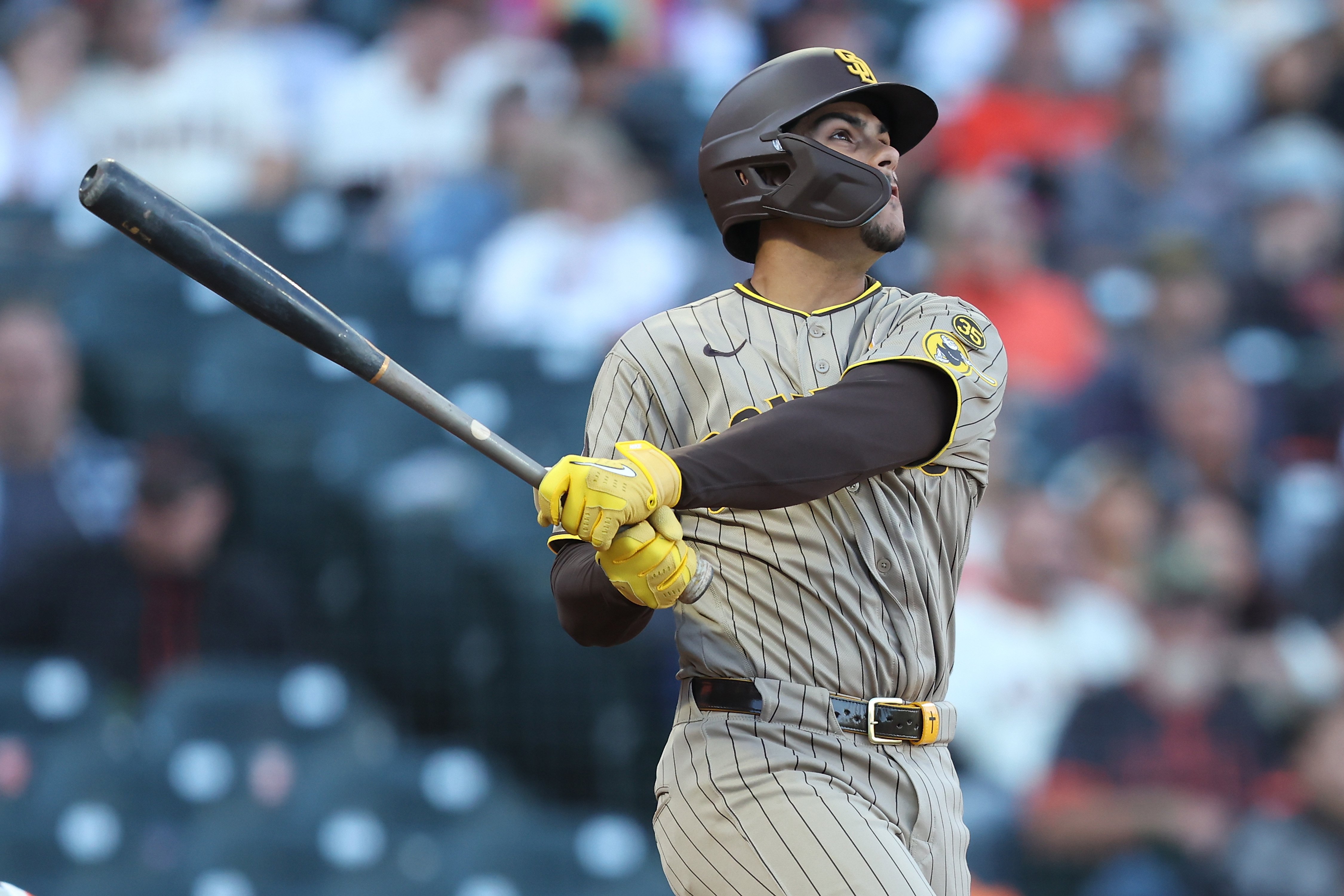 Padres rookie Ethan Salas makes homer history