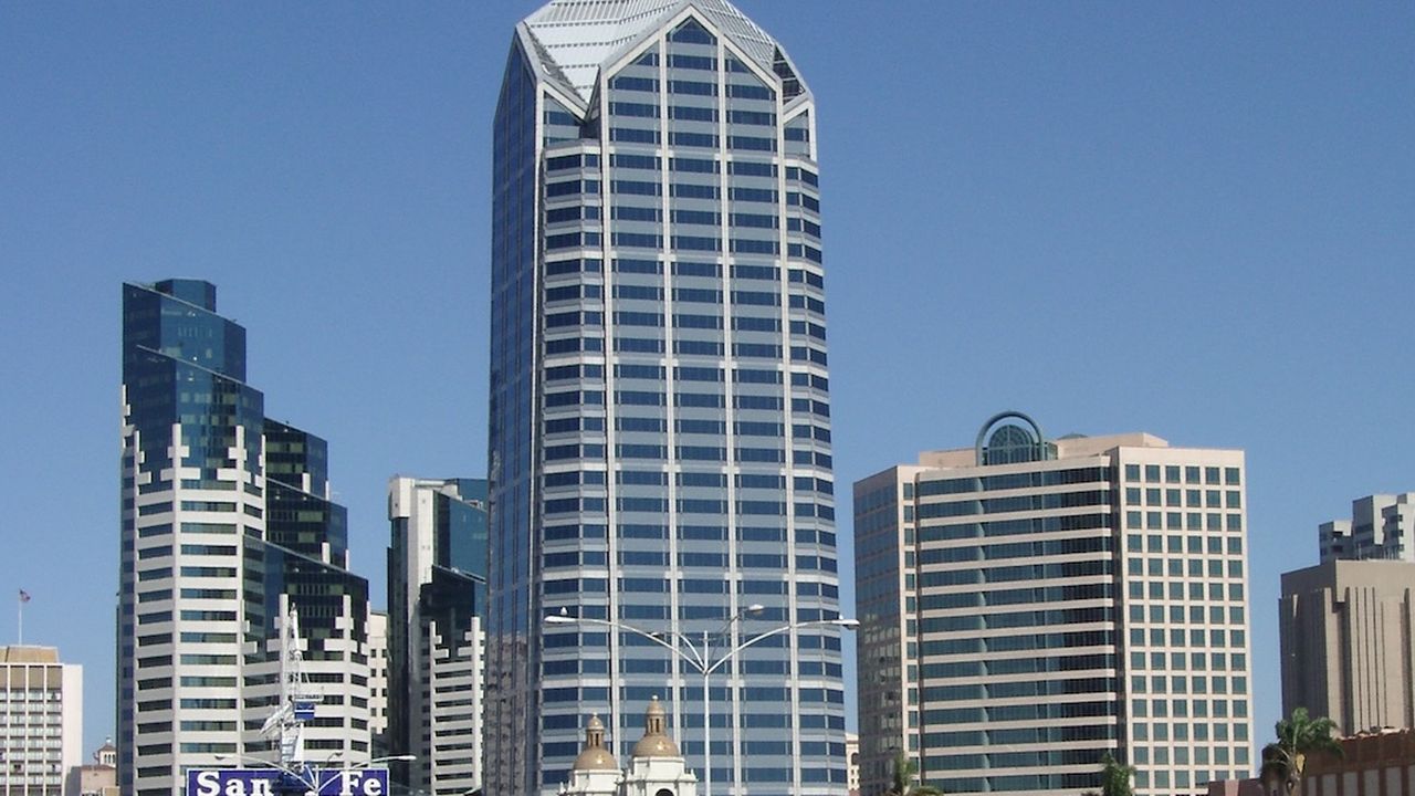 Hines And Rialto Close Office Credit Fund At $1.1B