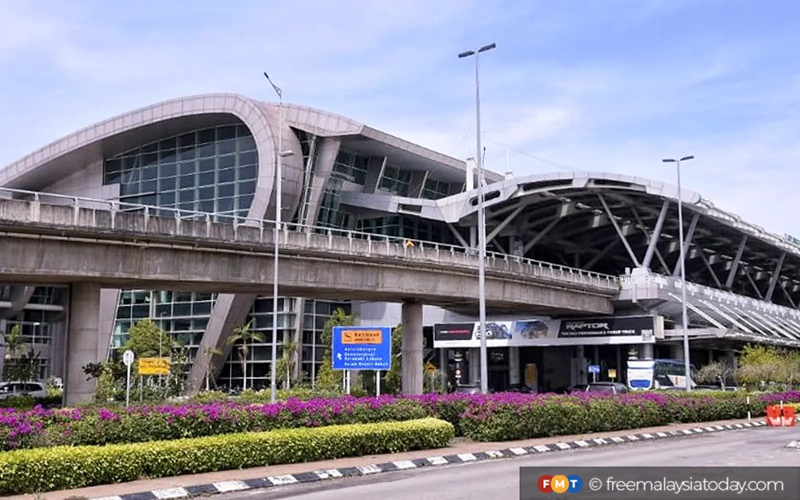 KKIA runway temporarily closed