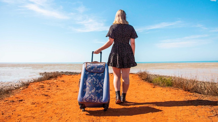 Farming, tourism leaders slam federal government's backpacker cuts