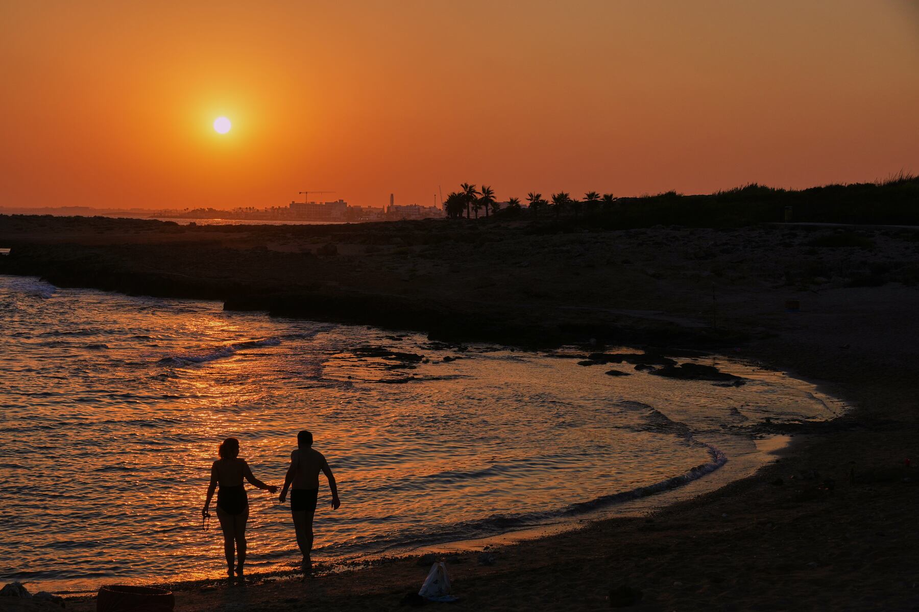 More young men are staying single, and experts have concerns
