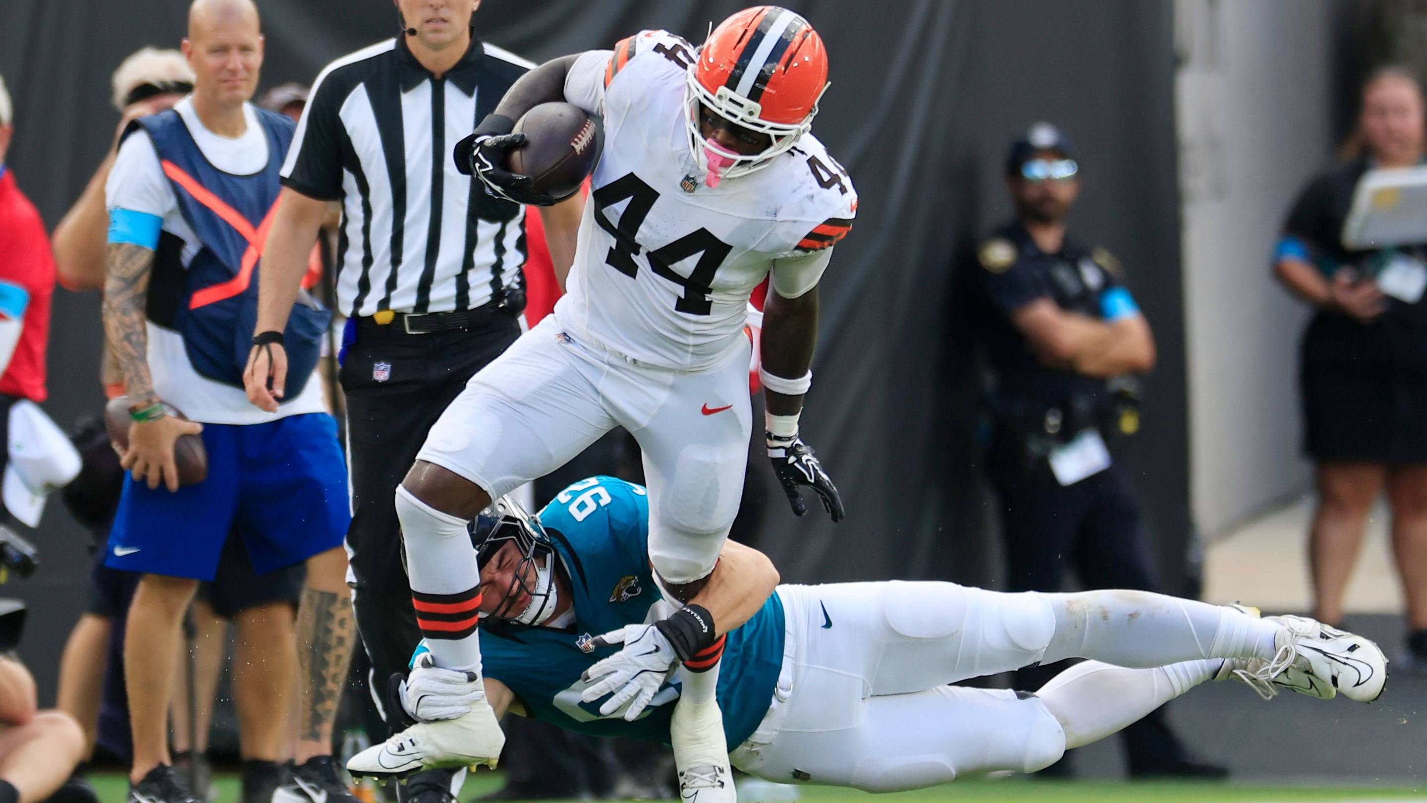 Eye-Popping Stat Shows Just How Little Harold Fannin Jr. Was Used in Week 1