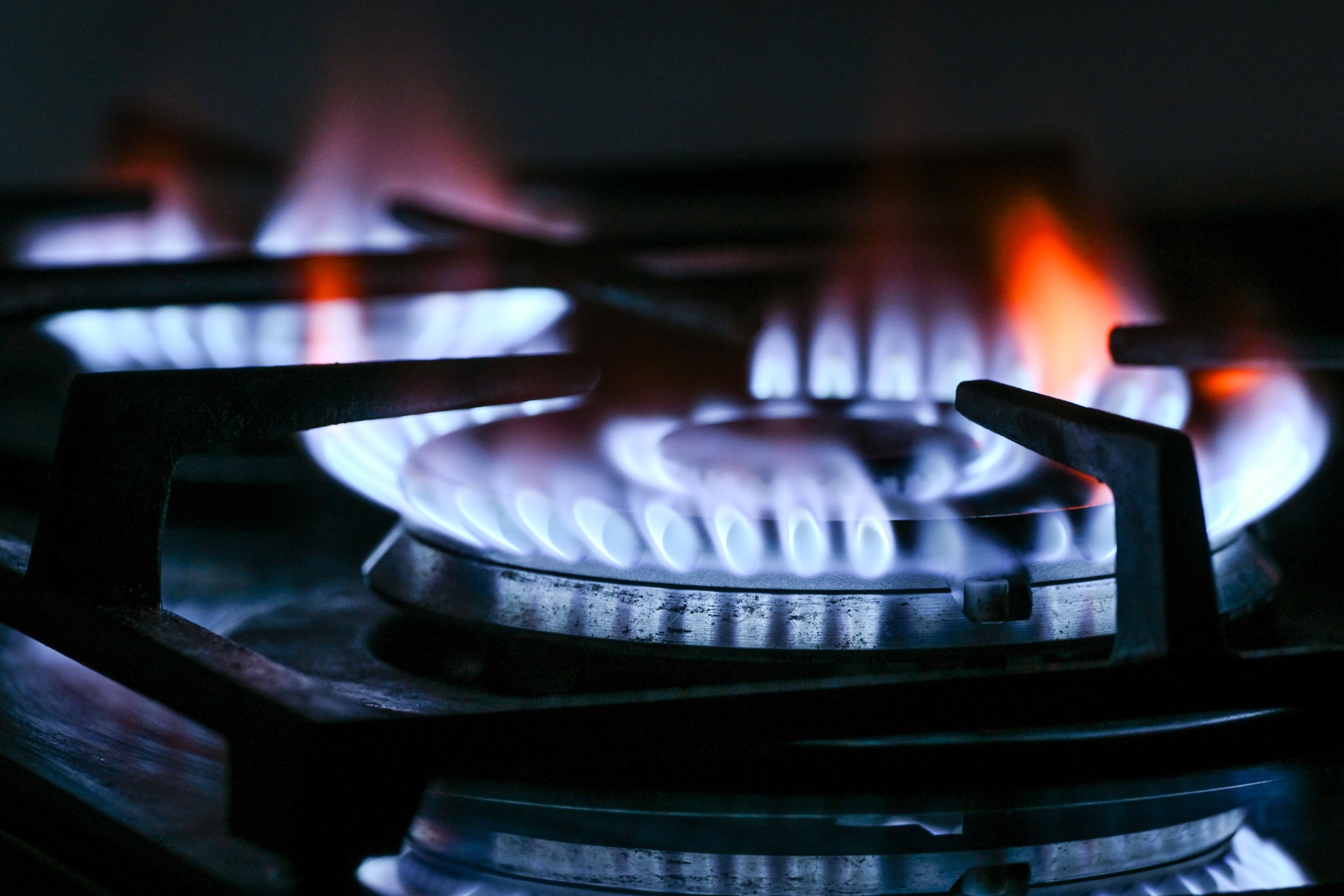 How to protect yourself NOW as energy bills set to soar by £427 from January