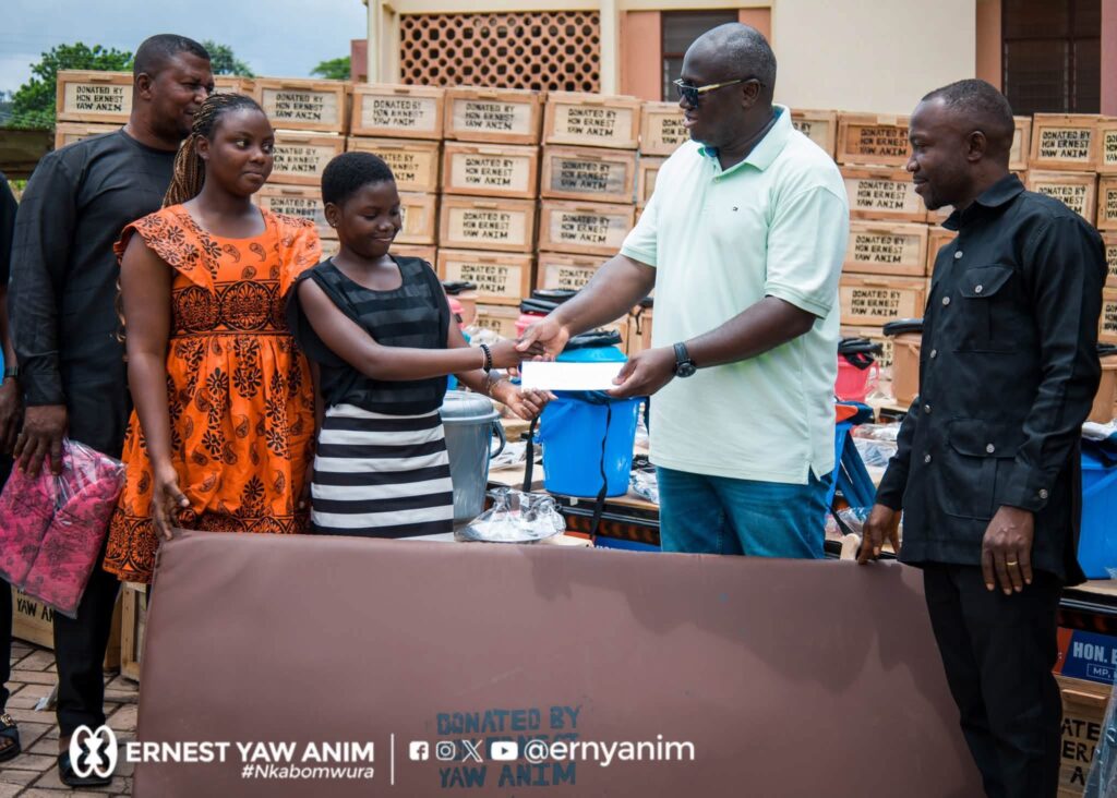 Kumawu MP Ernest Yaw Anim supports 500 fresh SHS students with school items