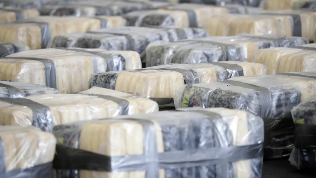 10 people, including 4 Customs officers held as Ghana probes drug trafficking through ports