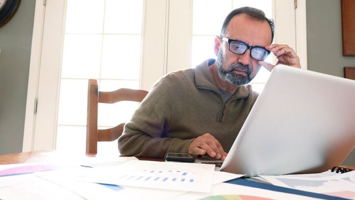 I'm 62 With $1.5 Million in an IRA. Should I Convert $150,000 a Year to a Roth to Reduce Future RMDs?