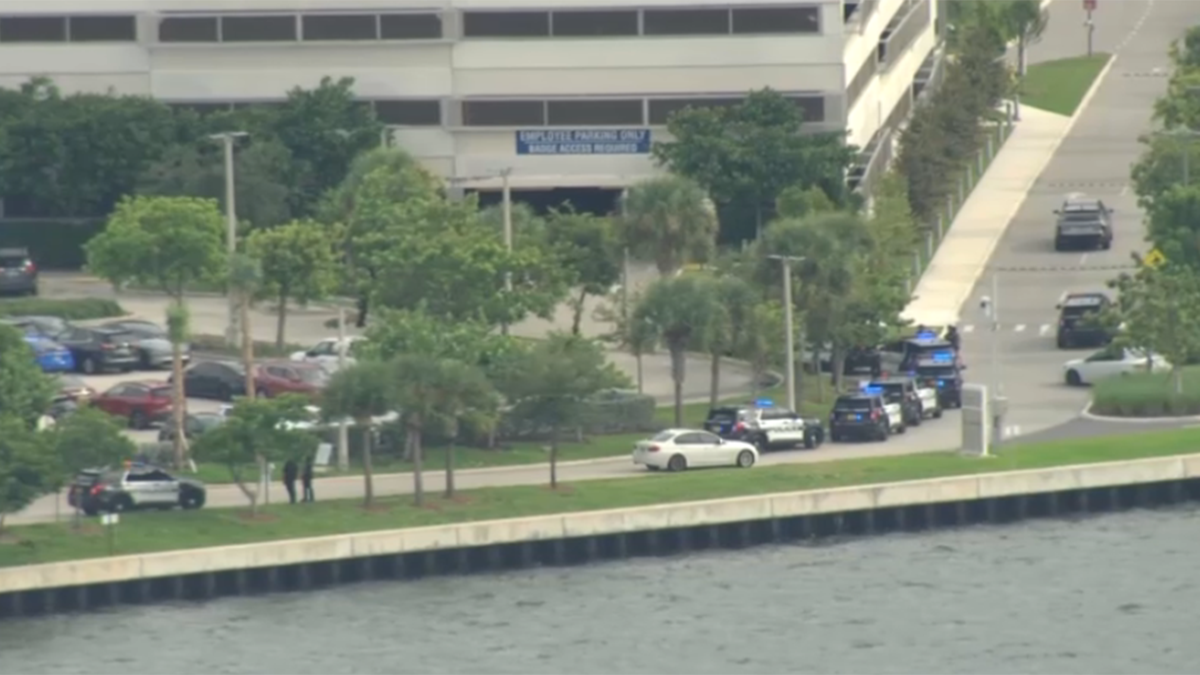Officers responding to possible escaped prisoner in Miami Beach, cops say