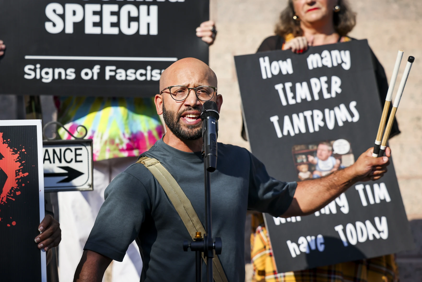 Fort Worth activist arrested for cursing at Tarrant County Commissioners meeting gets case delayed