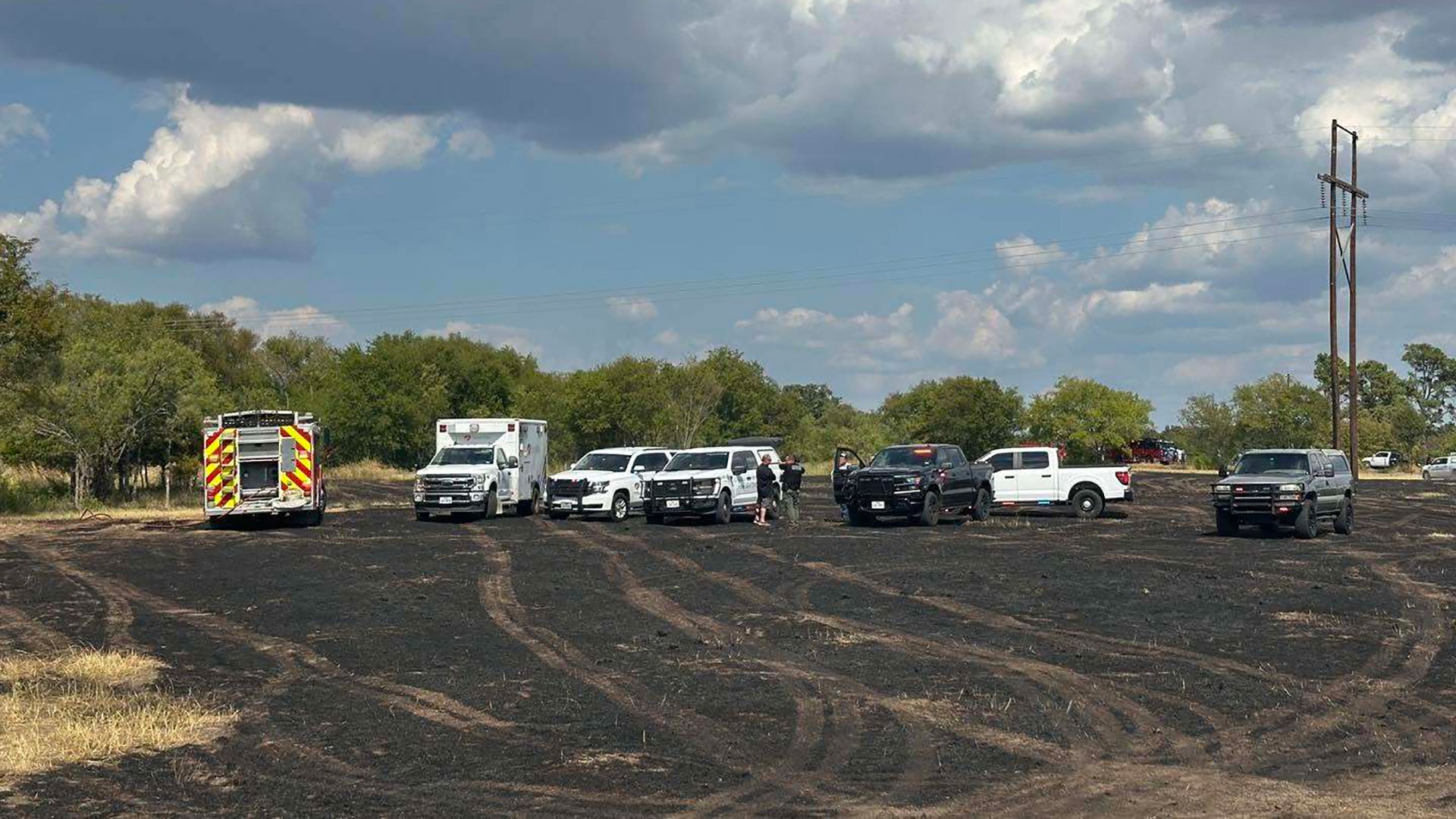Firefighter suffers heat emergency, civilian burned while battling Terrell grass fire