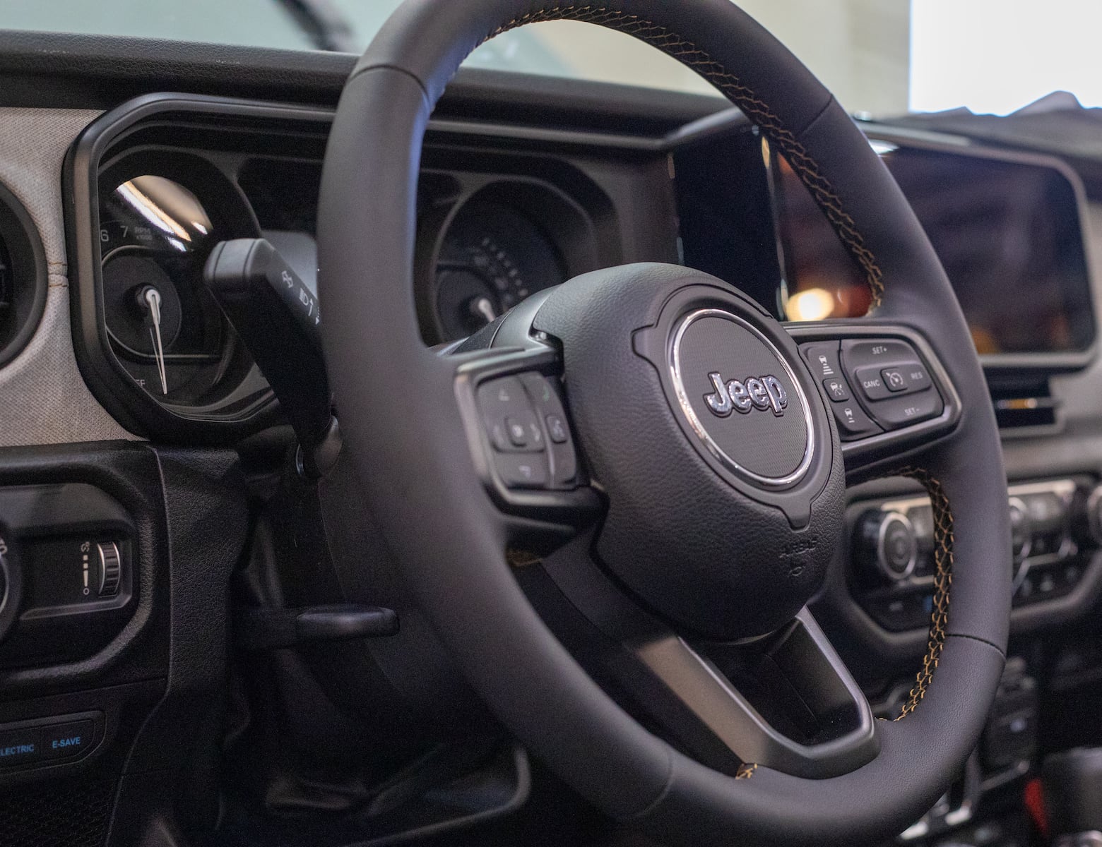 Over 97,000 popular SUVs recalled over detaching roof racks: What drivers need to know