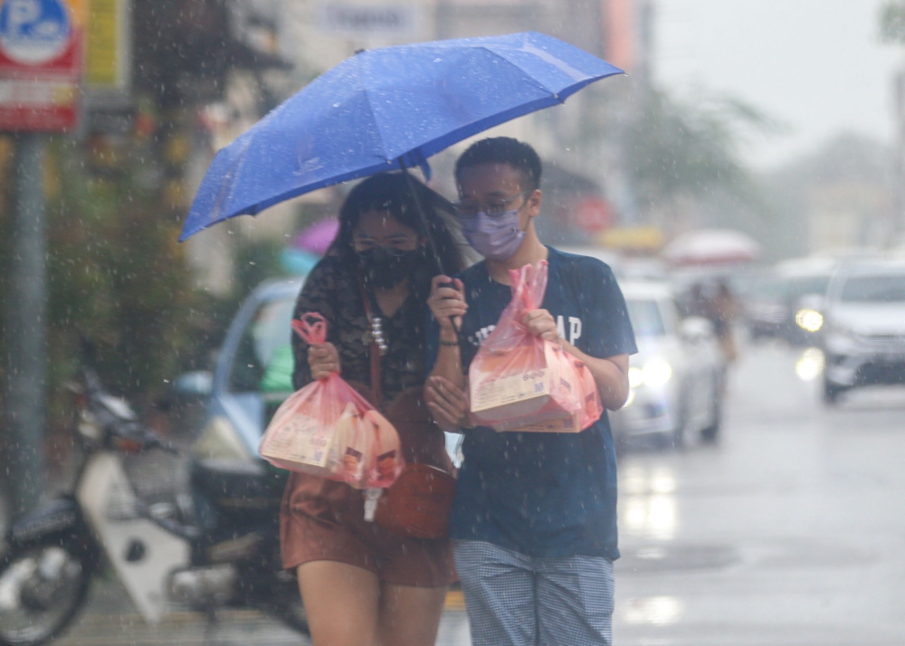 MetMalaysia issues thunderstorm warning for northern states, Sabah and Sarawak until noon