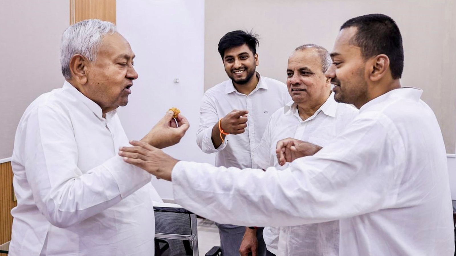 At JD(U) orientation, balancing act over Nitish Kumar legacy, Nishant role