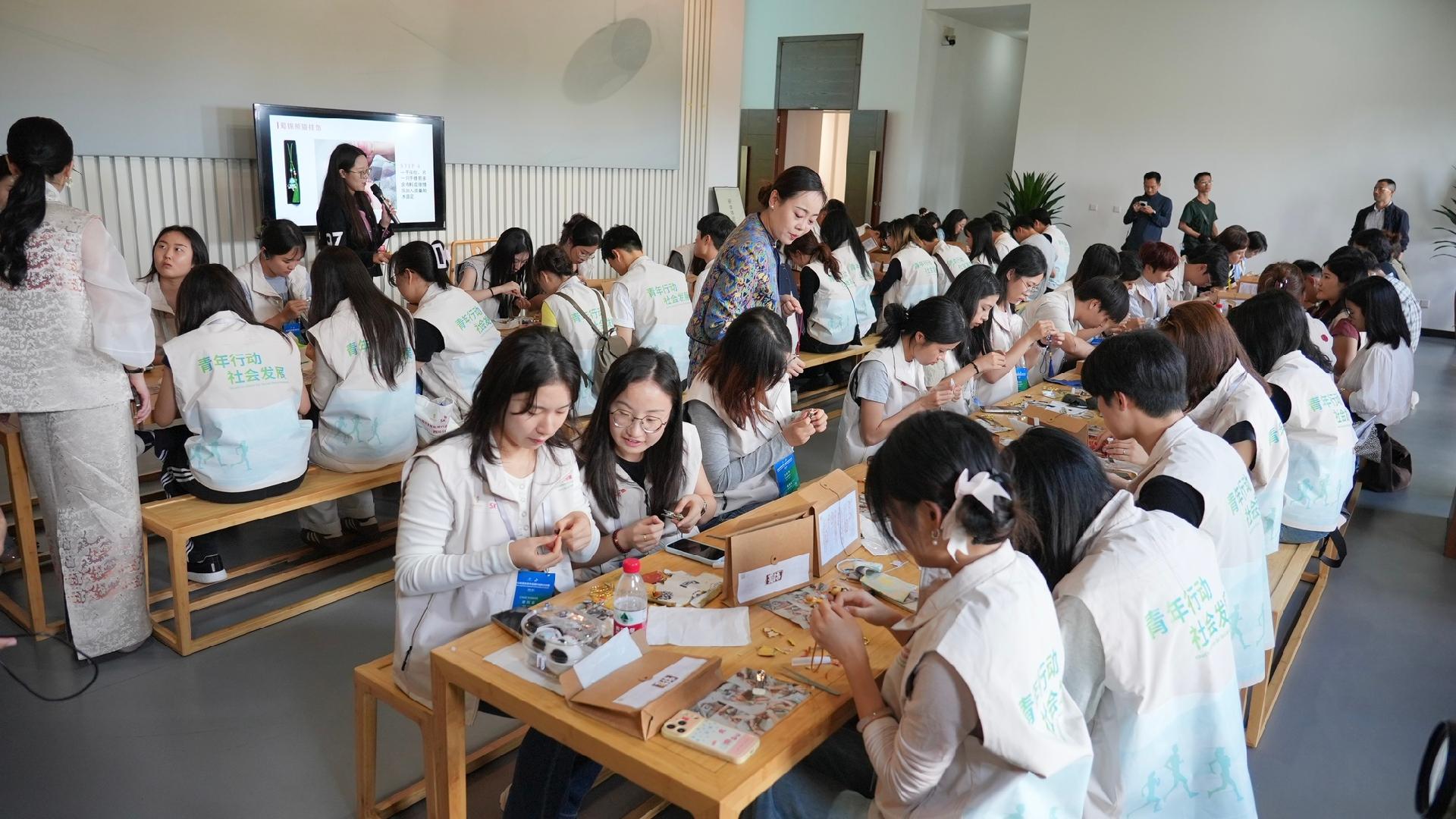 Sichuan Heritage in young South Korean hands