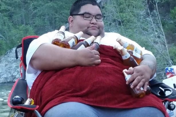 40-stone man loses half his weight without jabs, pills or surgery