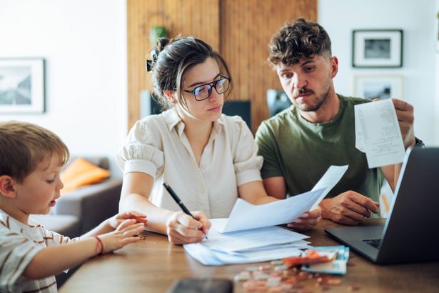 HMRC Child Benefit alert to parents as 'service shuts tonight'