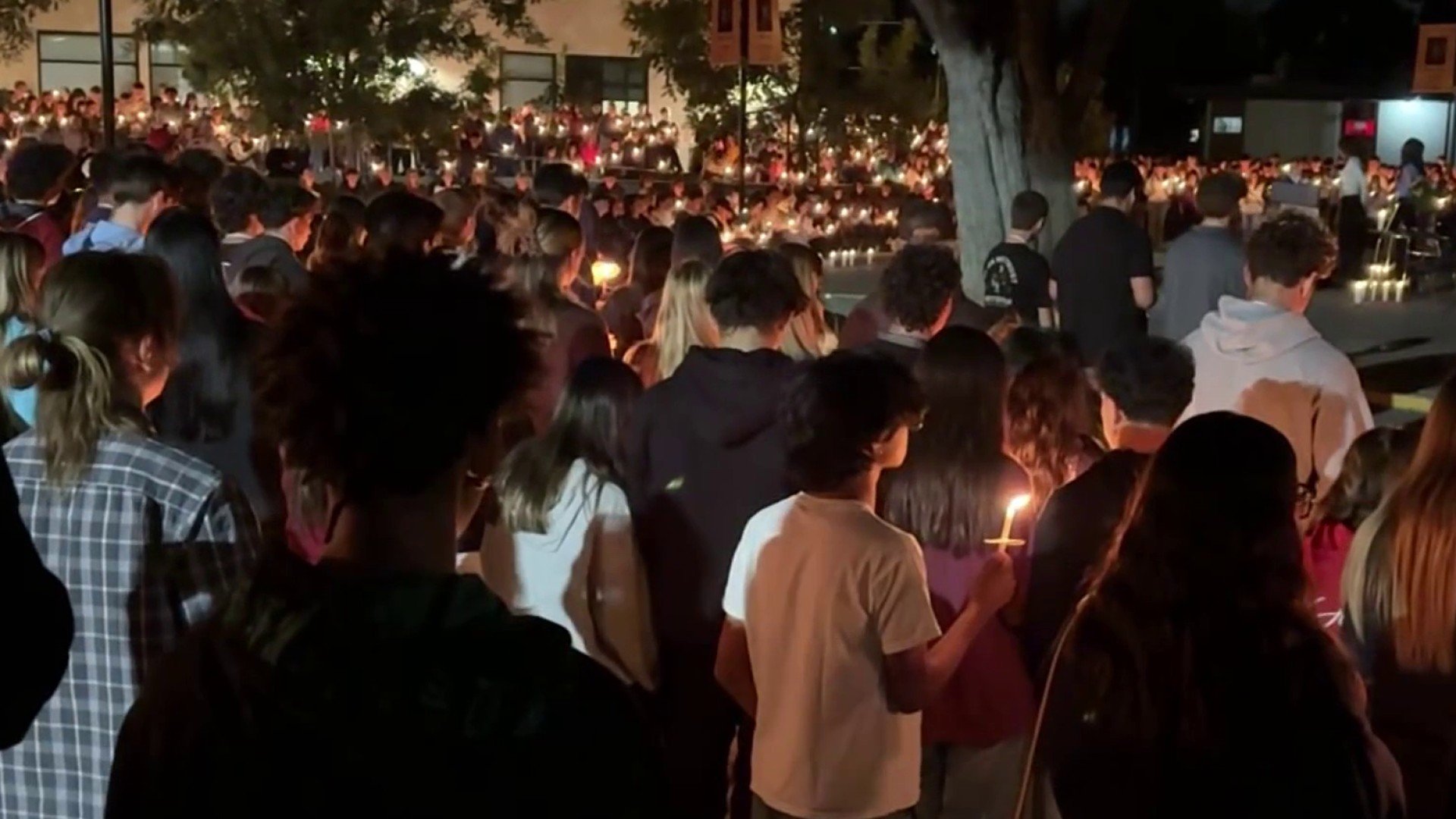 Brentwood community mourns Liberty High School students killed in crash