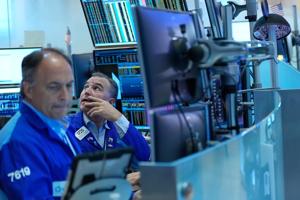US stocks drift toward the end of a bumpy week