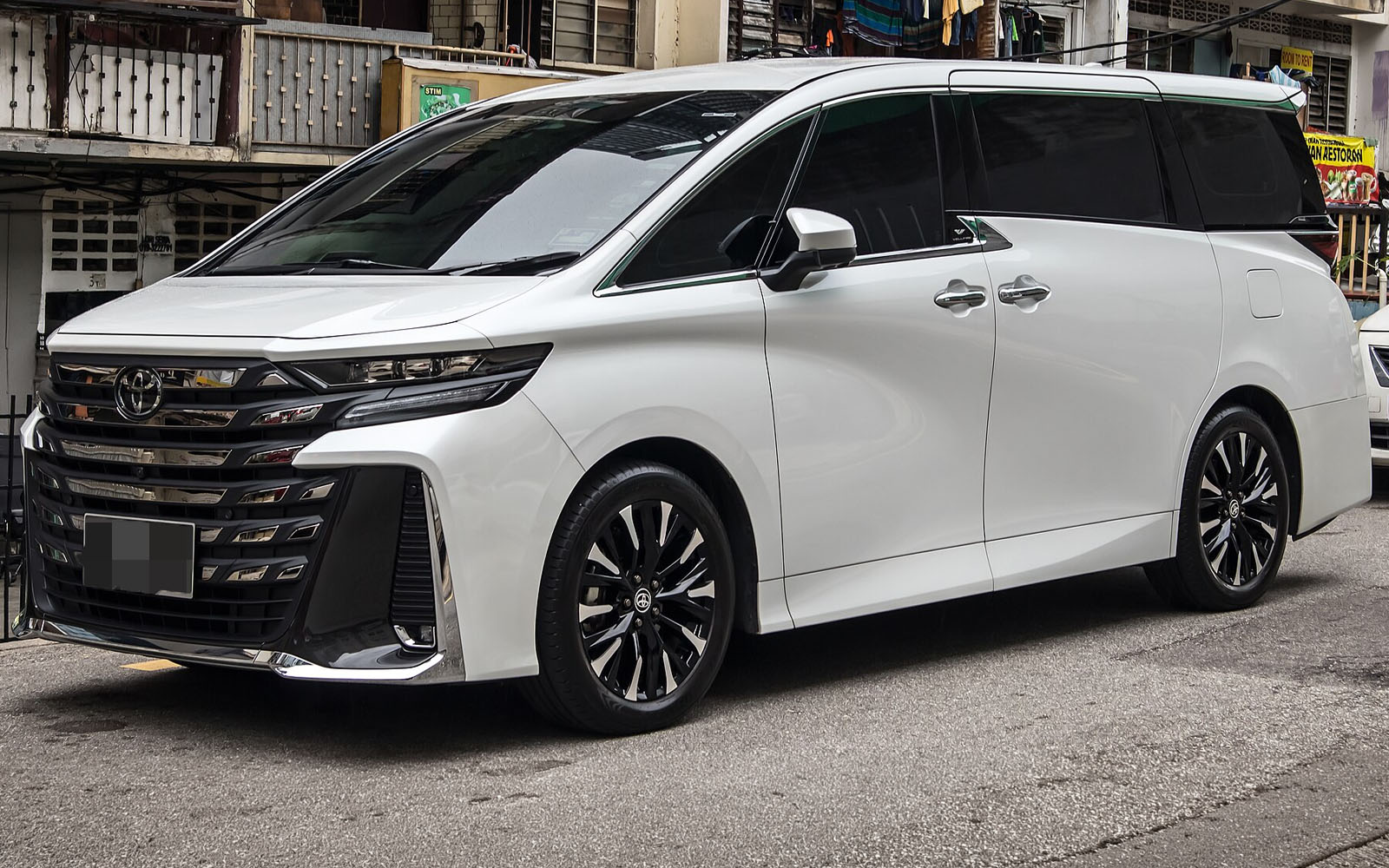 Civil servant held for insurance scam over missing Vellfire