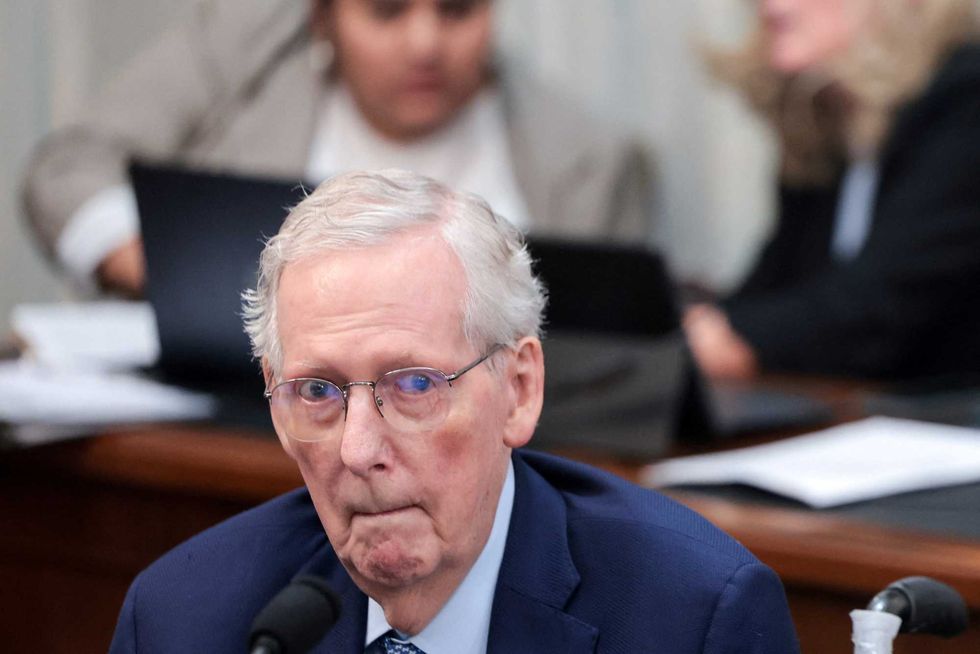 Psychologist reveals signs of Mitch McConnell’s 'neurocognitive' failure