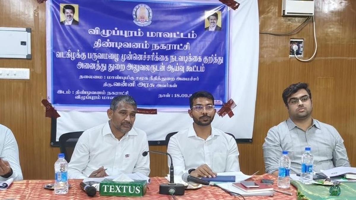 T.N. Minister reviews northeast monsoon preparedness in Villupuram