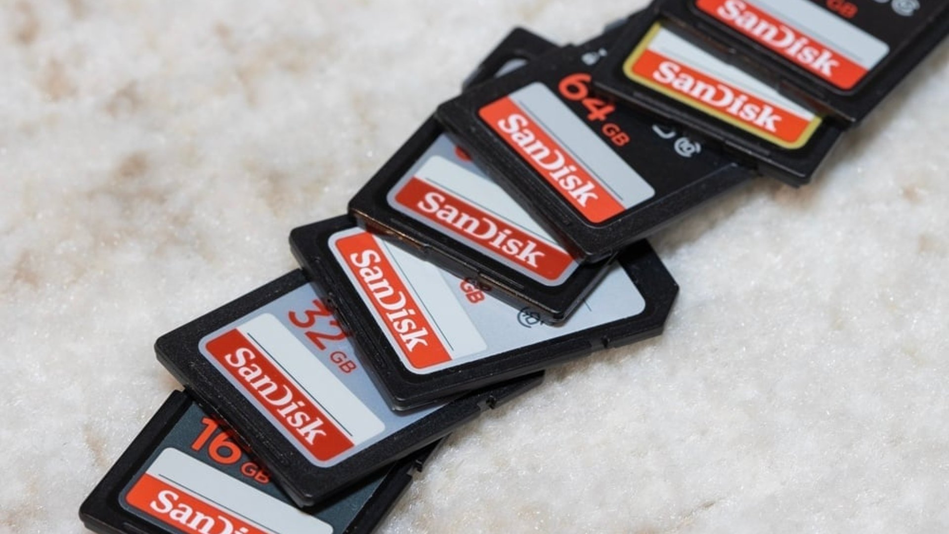 Micron, SanDisk Face New China Rival: Trouble for MU and SNDK Ahead?