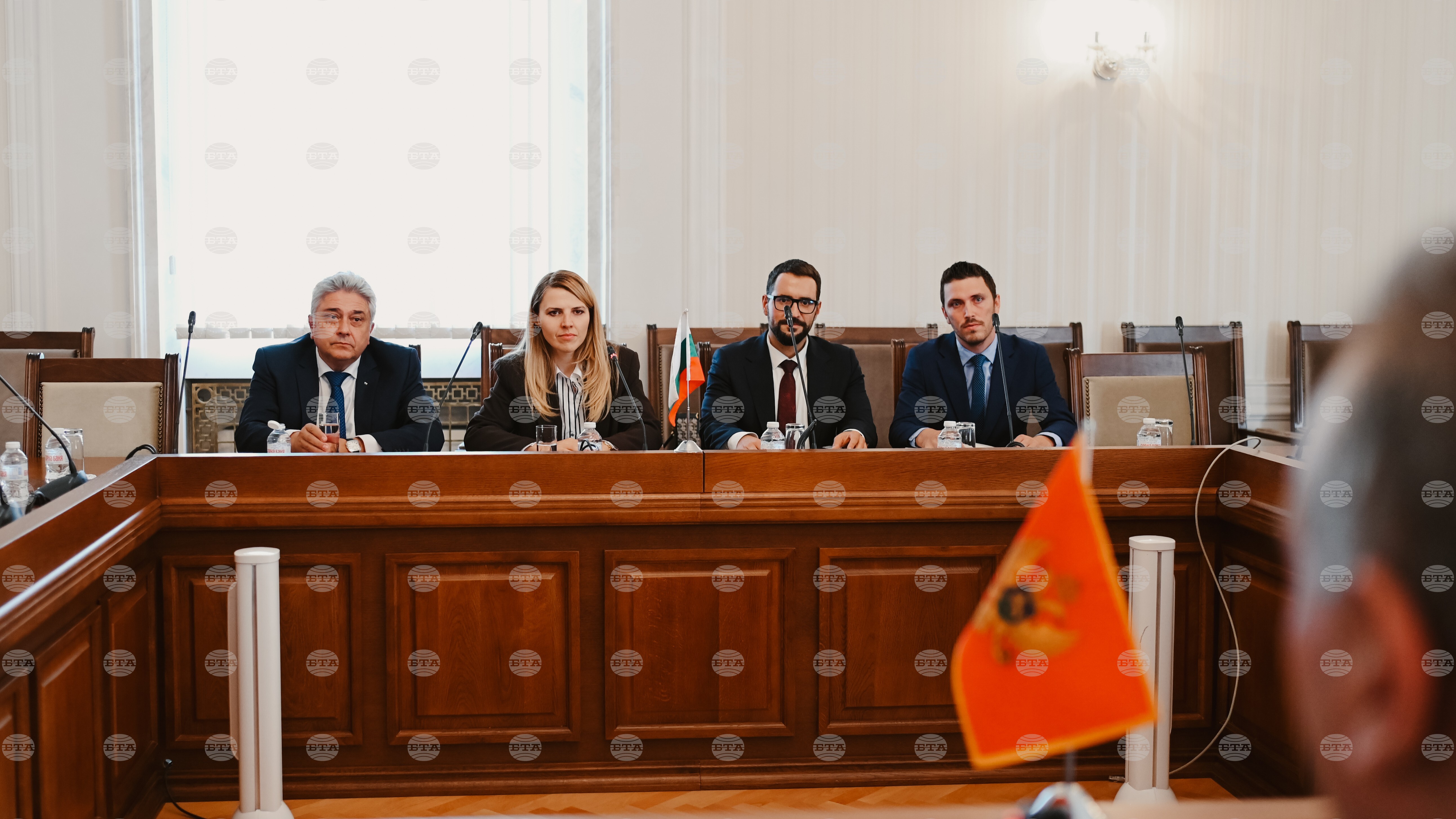 Bulgaria, Montenegro to Work for Better Connectivity and More Business Contacts, Foreign Minister Says