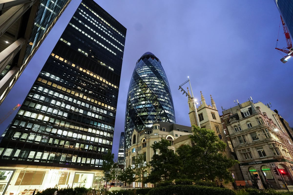 FTSE 100 slides as bond yields resume upward path