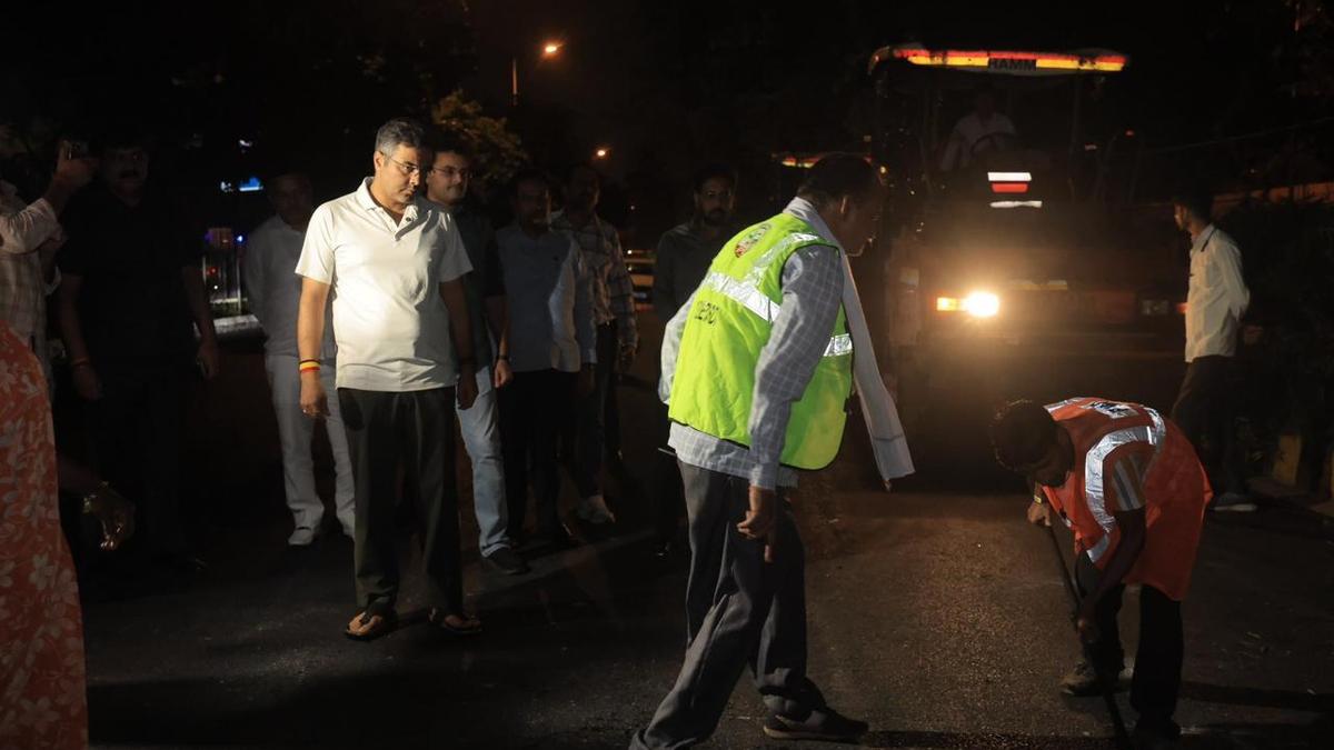 PWD sets November 30 deadline to improve 600 km of Delhi roads