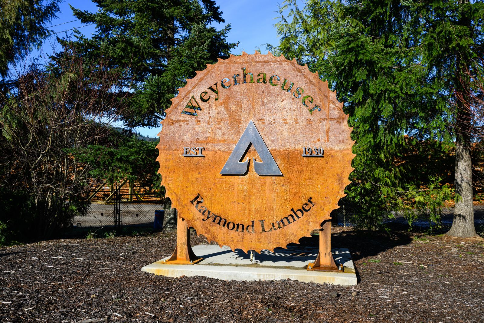 Is Weyerhaeuser Stock Underperforming the S&P 500?