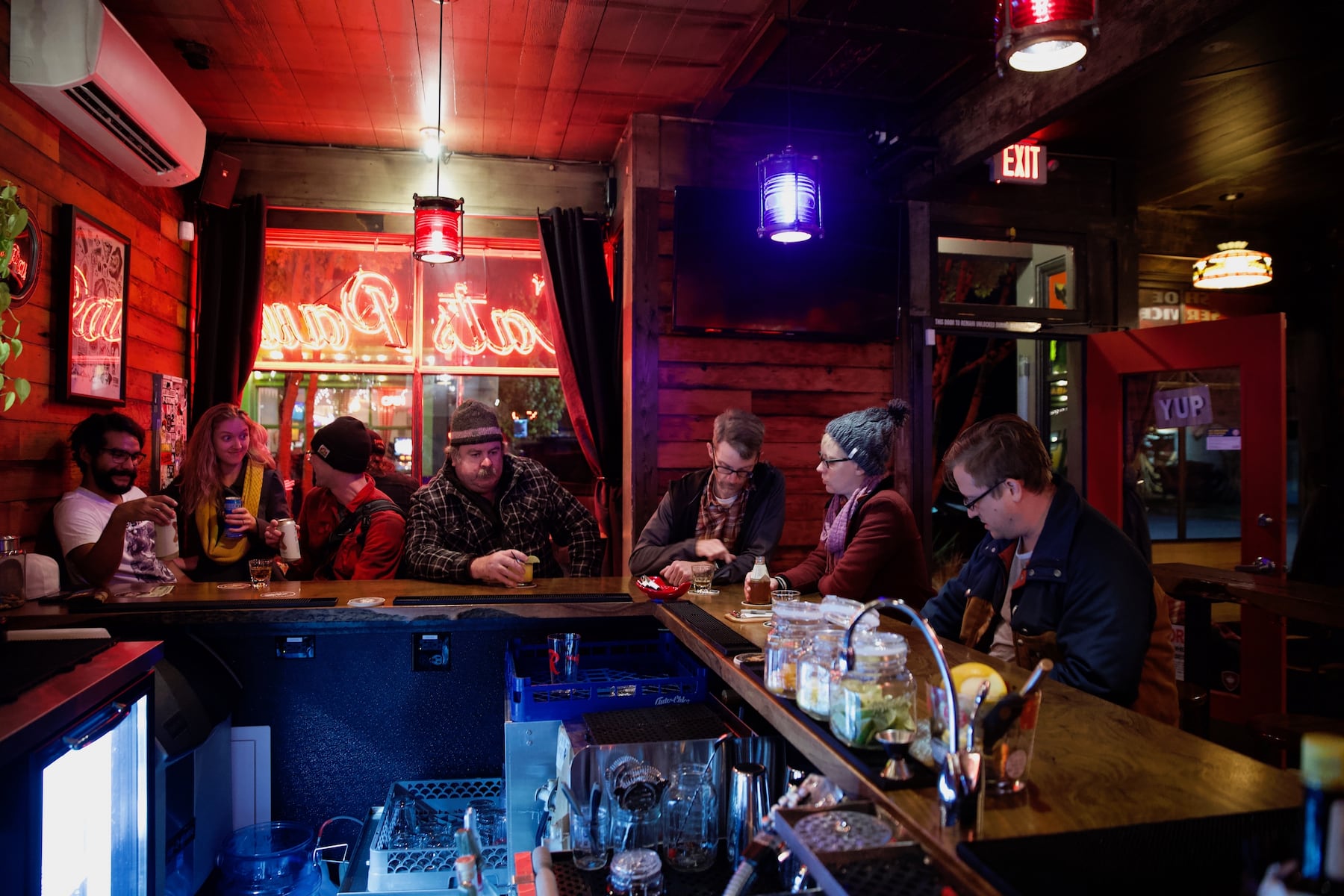 Mickey Reyes, foundational skateboarder turned beloved Portland bar owner, dies at 59
