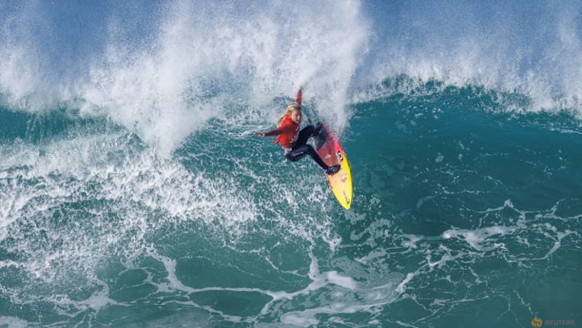 Surfing-Brooks takes three-peat at Trestles Pro; Pupo claims men's win for Brazil