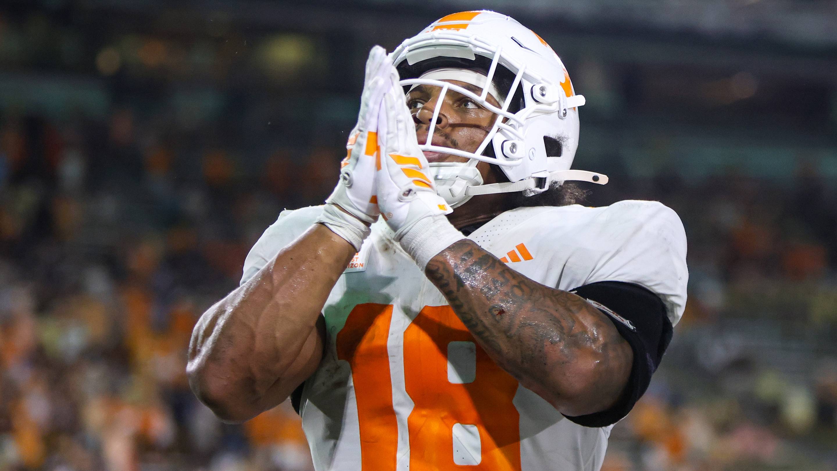 De'Rail Sims Credits DeSean Bishop's Faith When Talking About His Leadership