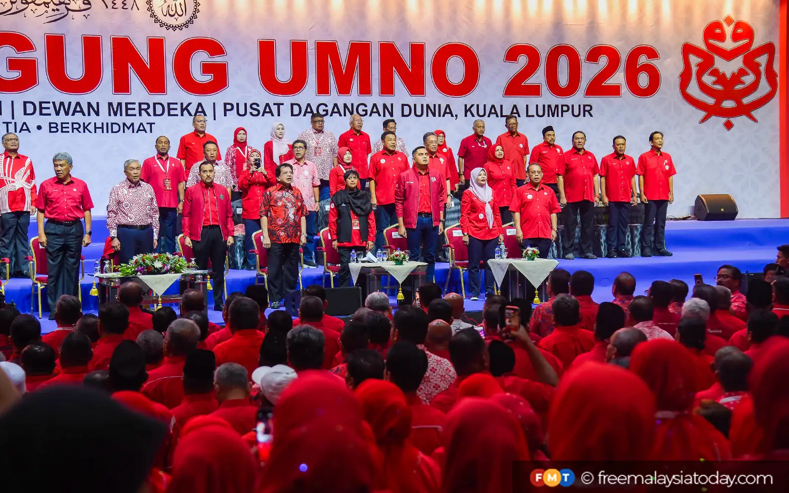 Beban bertambah, Umno mungkin perlu kendur desakan PRU16 awal, kata penganalisis