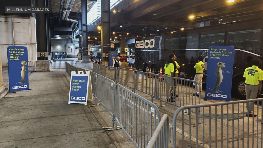 Free shuttle buses return for Bears fans to get to Soldier Field from Millennium Park garage