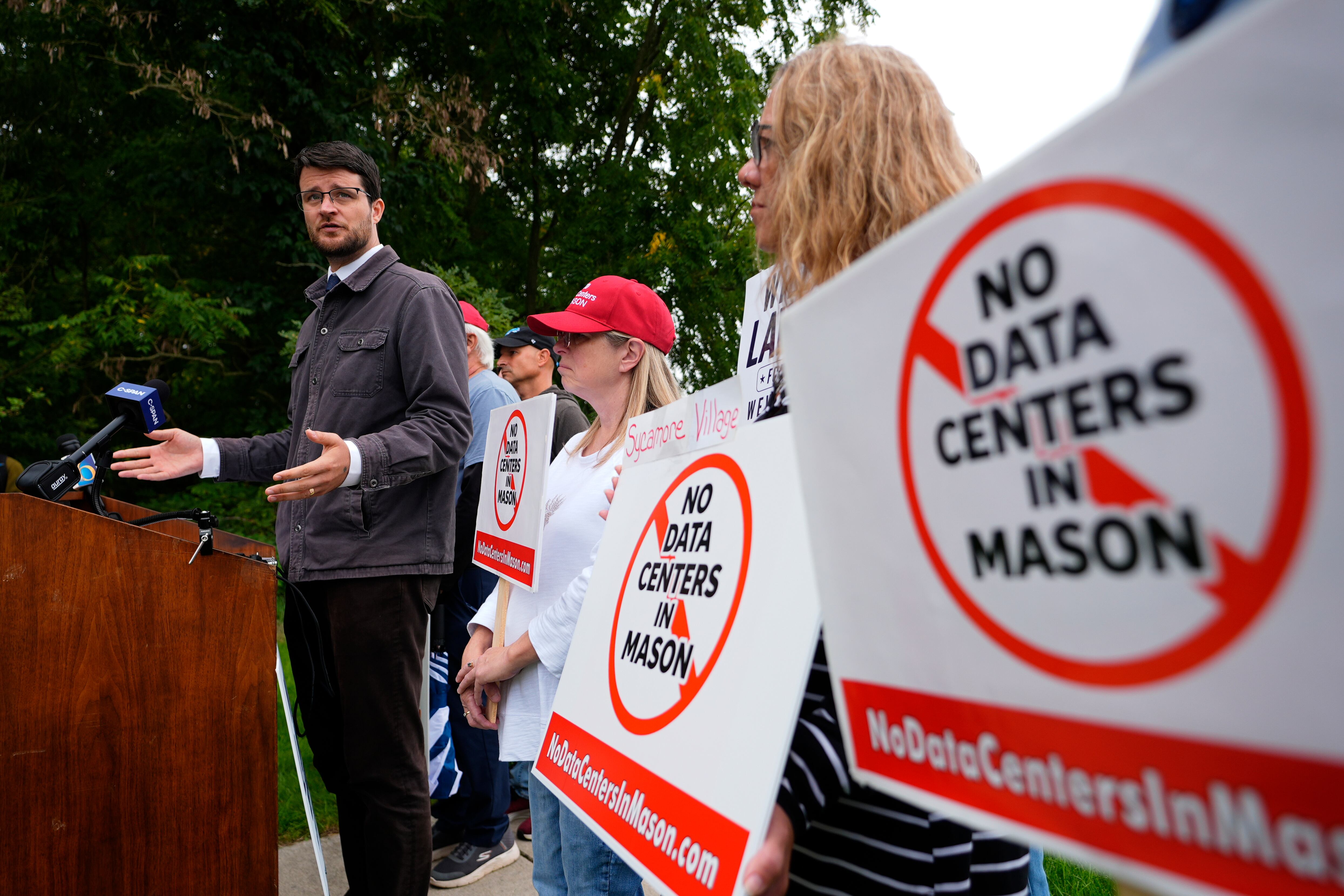 AI fears are fueling progressive Democrat's campaign in Michigan battleground district