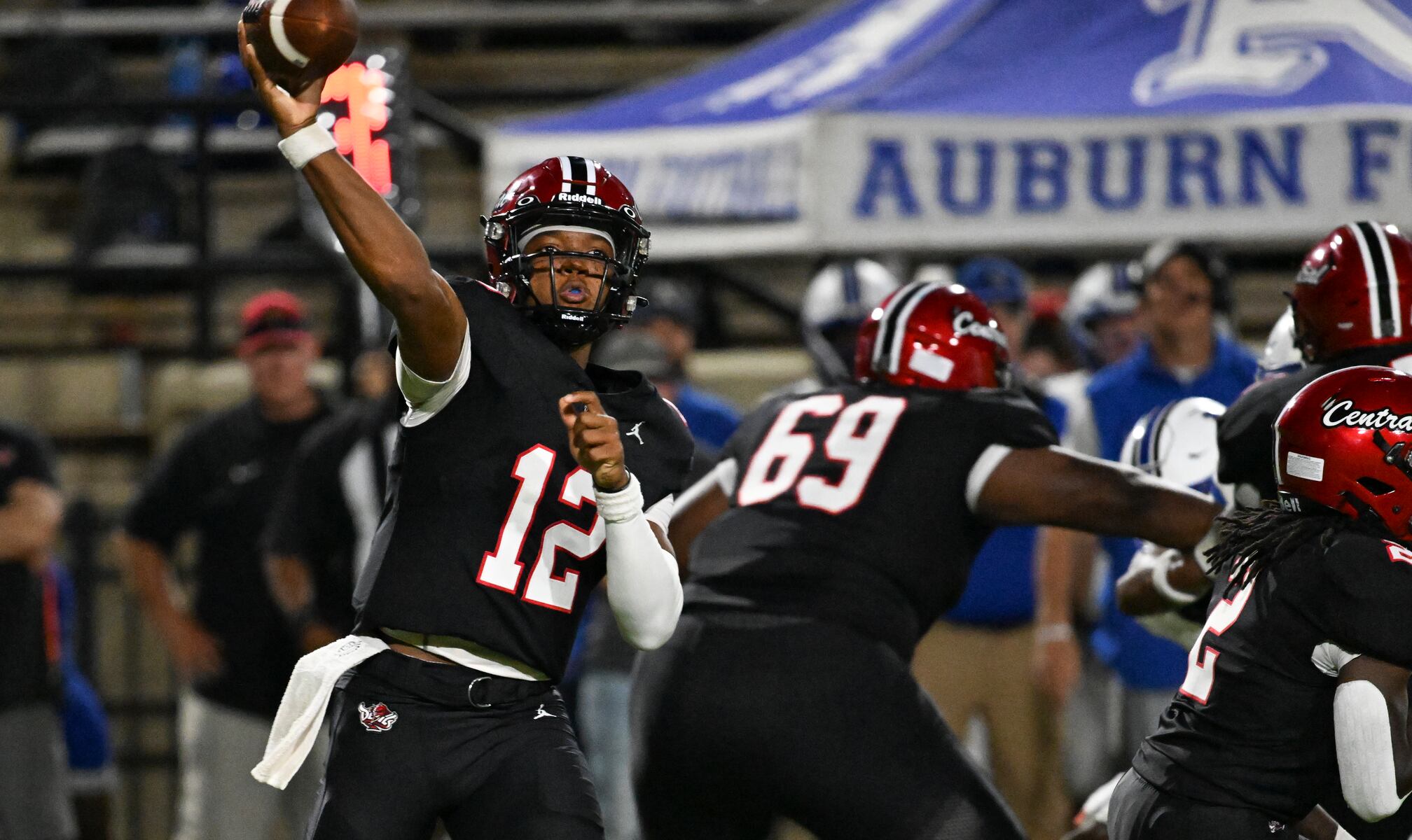 Career night helps No. 2 Central-Phenix City to rout of No. 6 Auburn