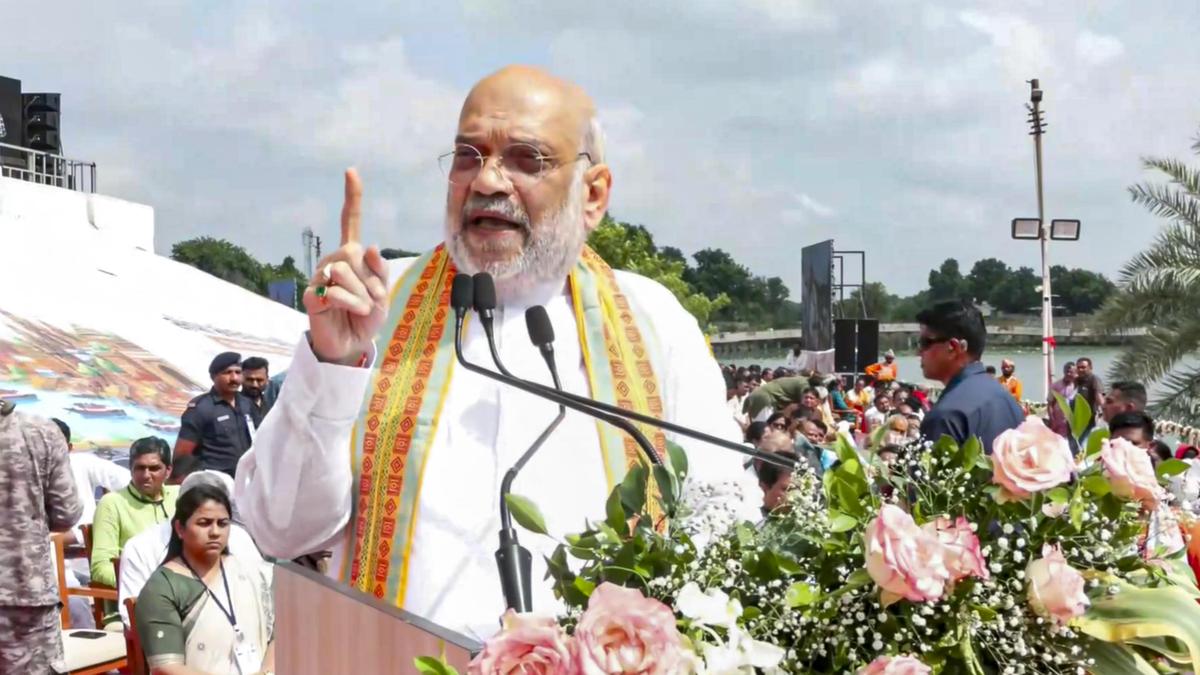 Union Home Minister Amit Shah falls ill in Hubballi, skips inauguration of college
