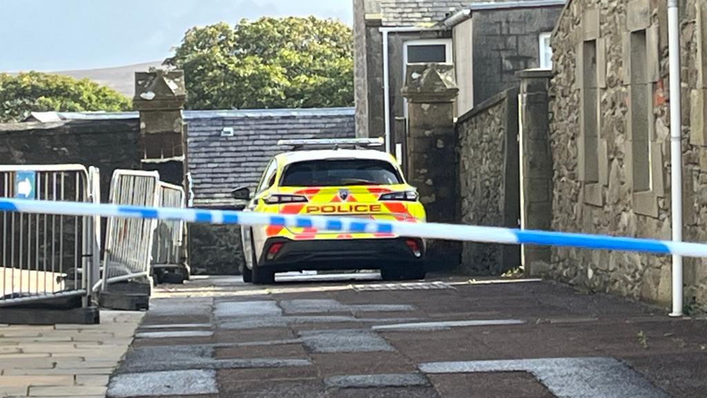 Bomb squad called after ordnance donated for exhibition