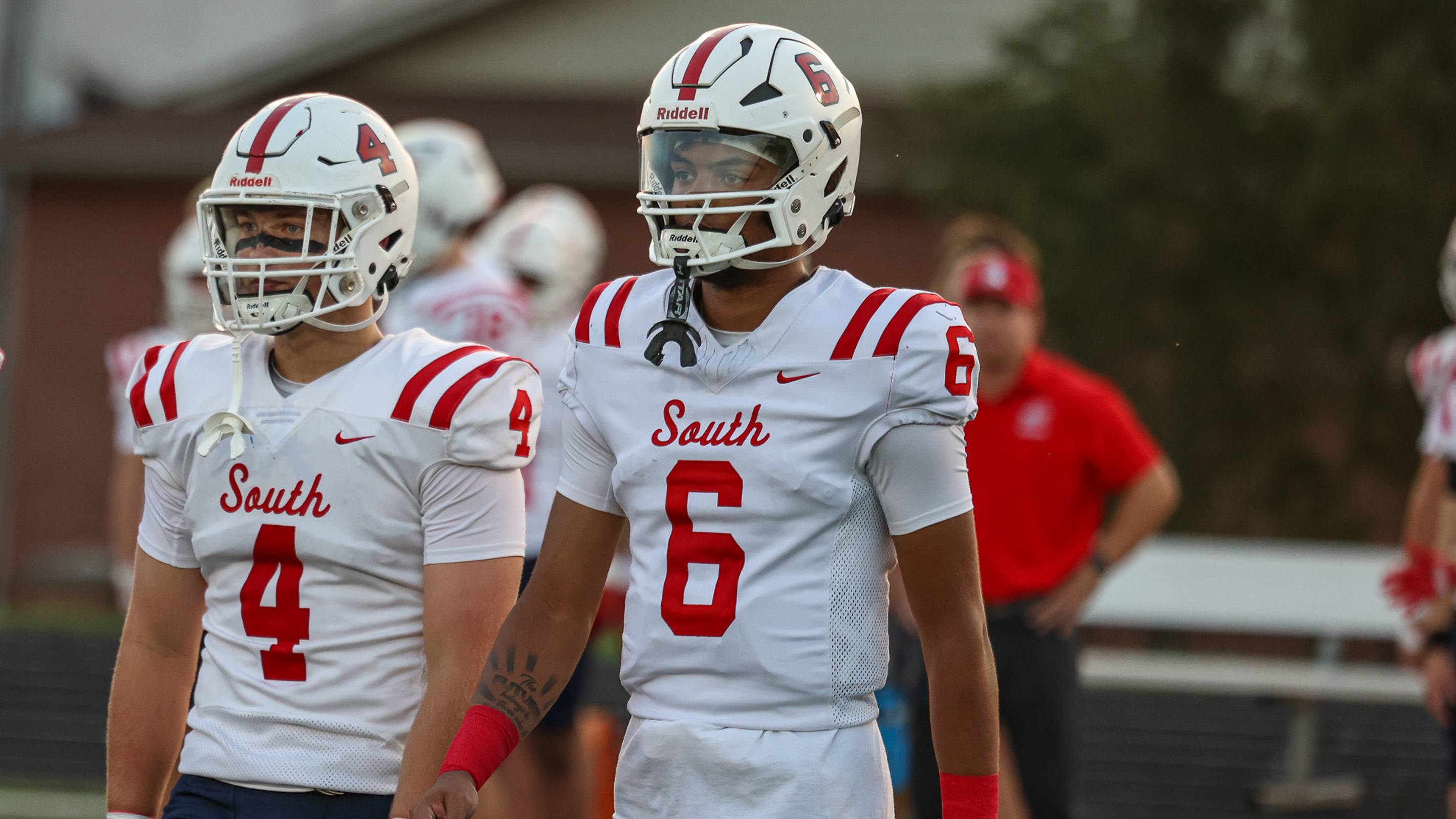 5-Star Quarterback Trae Taylor Accounts for 8 Touchdowns in Road Win