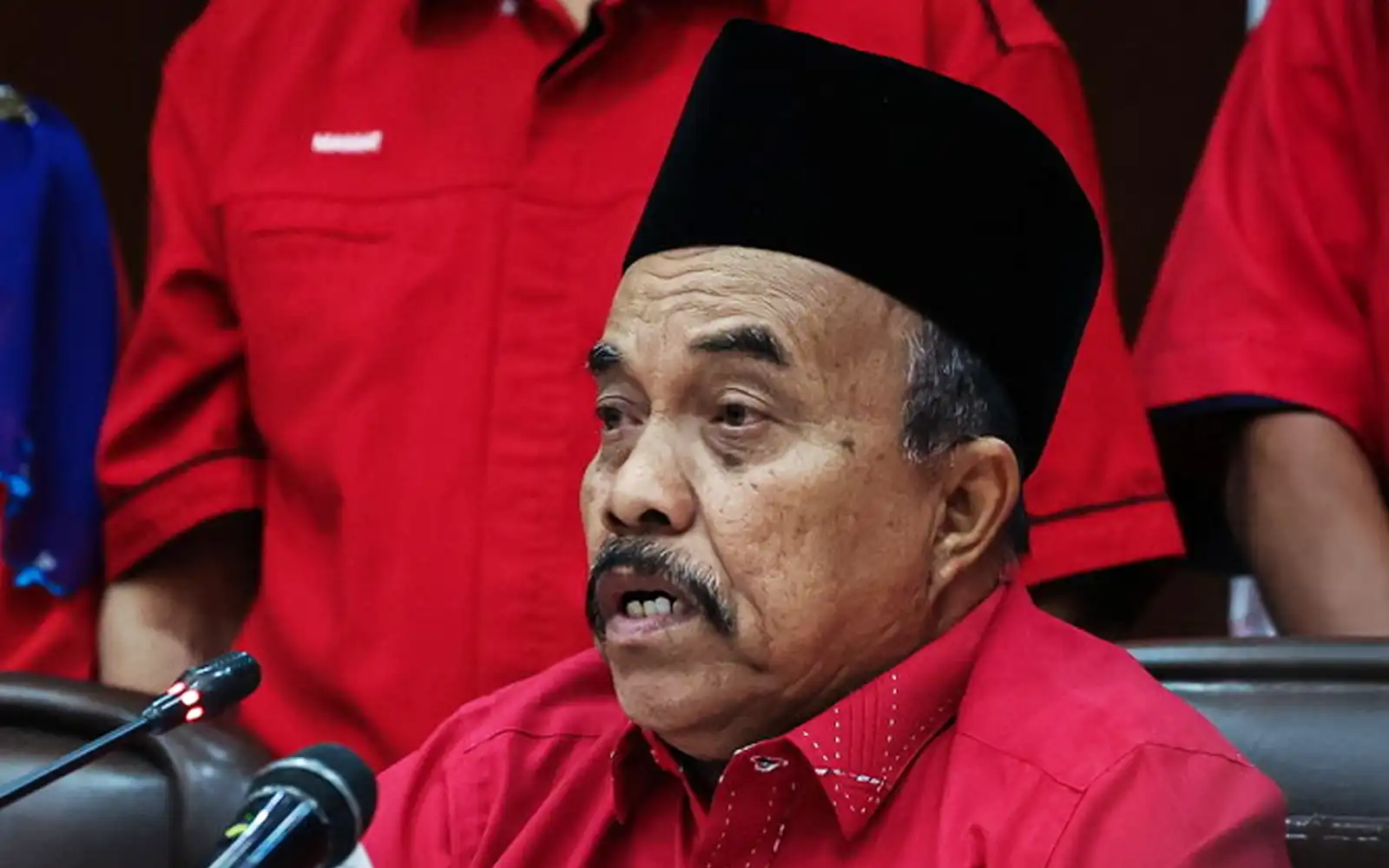 Loke’s decision shows DAP puts politics first, says Umno veteran