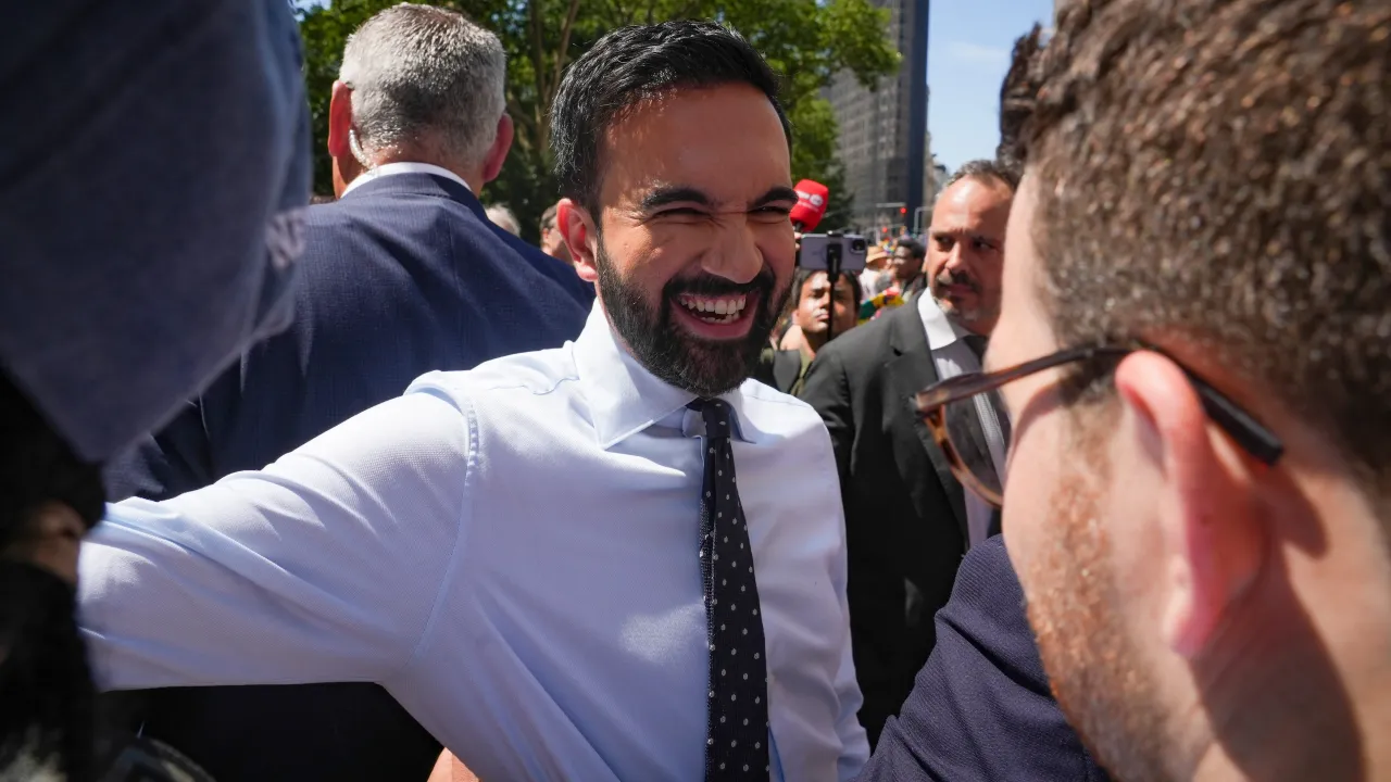 New York City Mayor Zohran Mamdani takes some shots at the Knicks' ticket prices