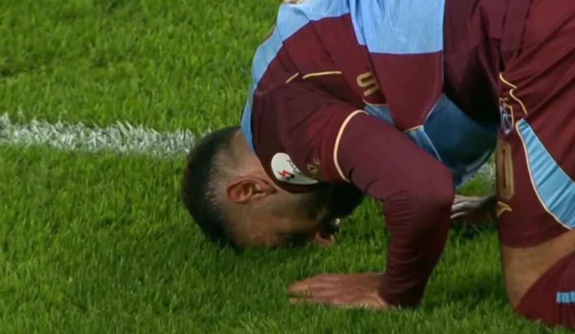 Salah hat-trick fires Trabzonspor to 4-0 rout of Galatasaray