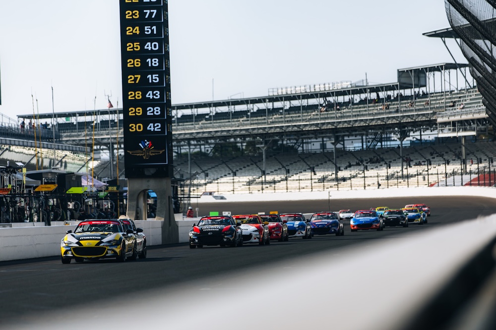 Gossett charges through Mazda MX-5 Cup field for Indy victory