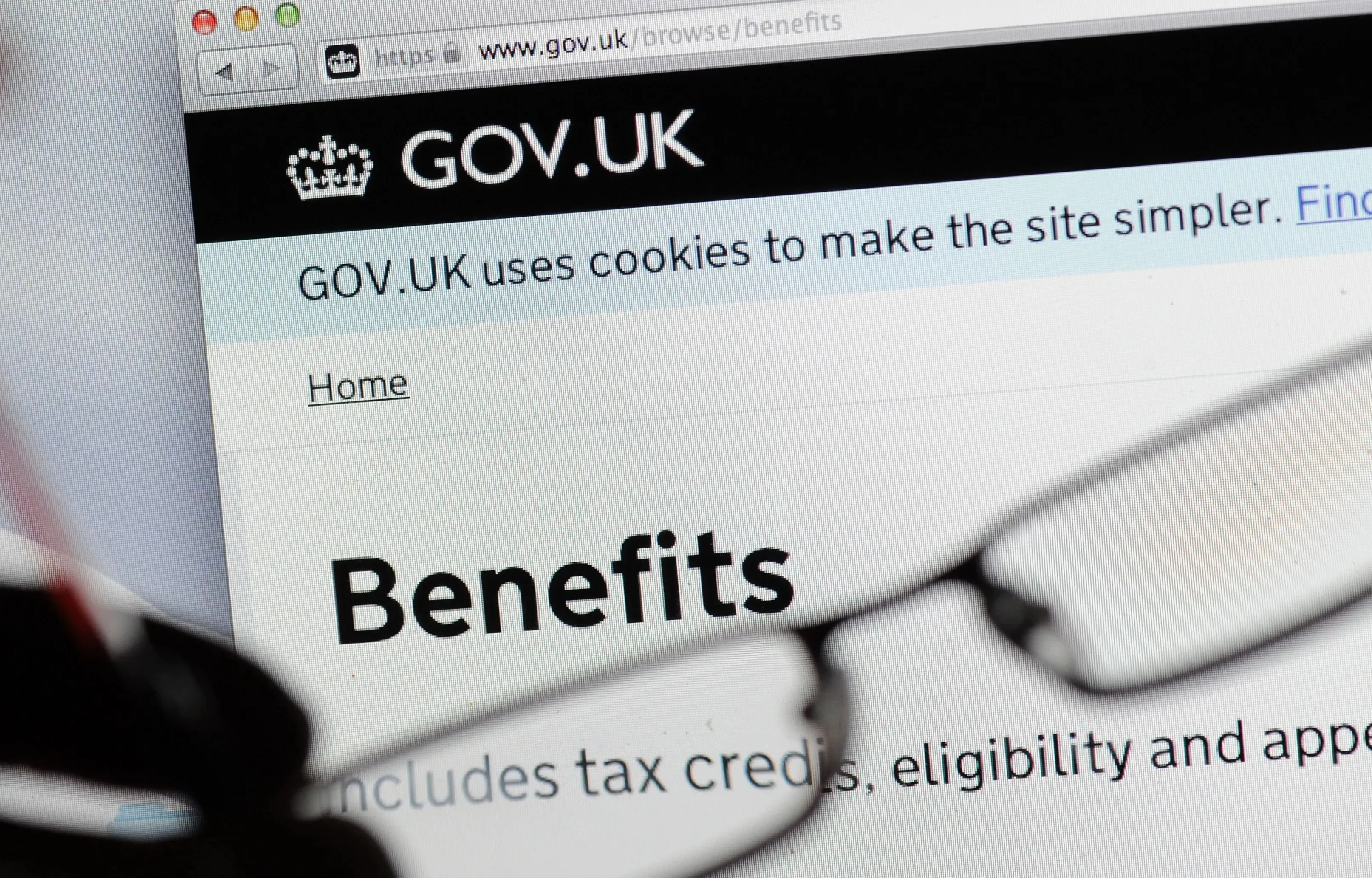 Families with eight kids or more raking in extra £21,800 a YEAR after two child benefit cap axed