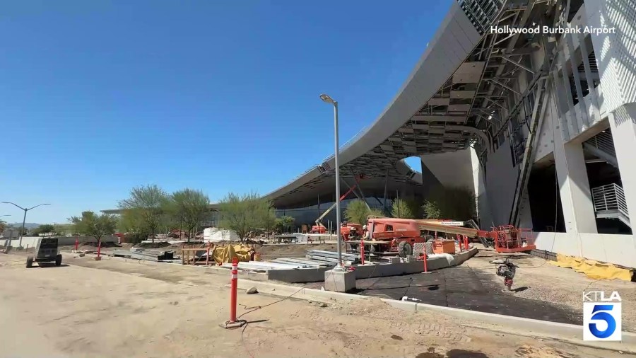 Hollywood Burbank Airport tests new terminal ahead of opening