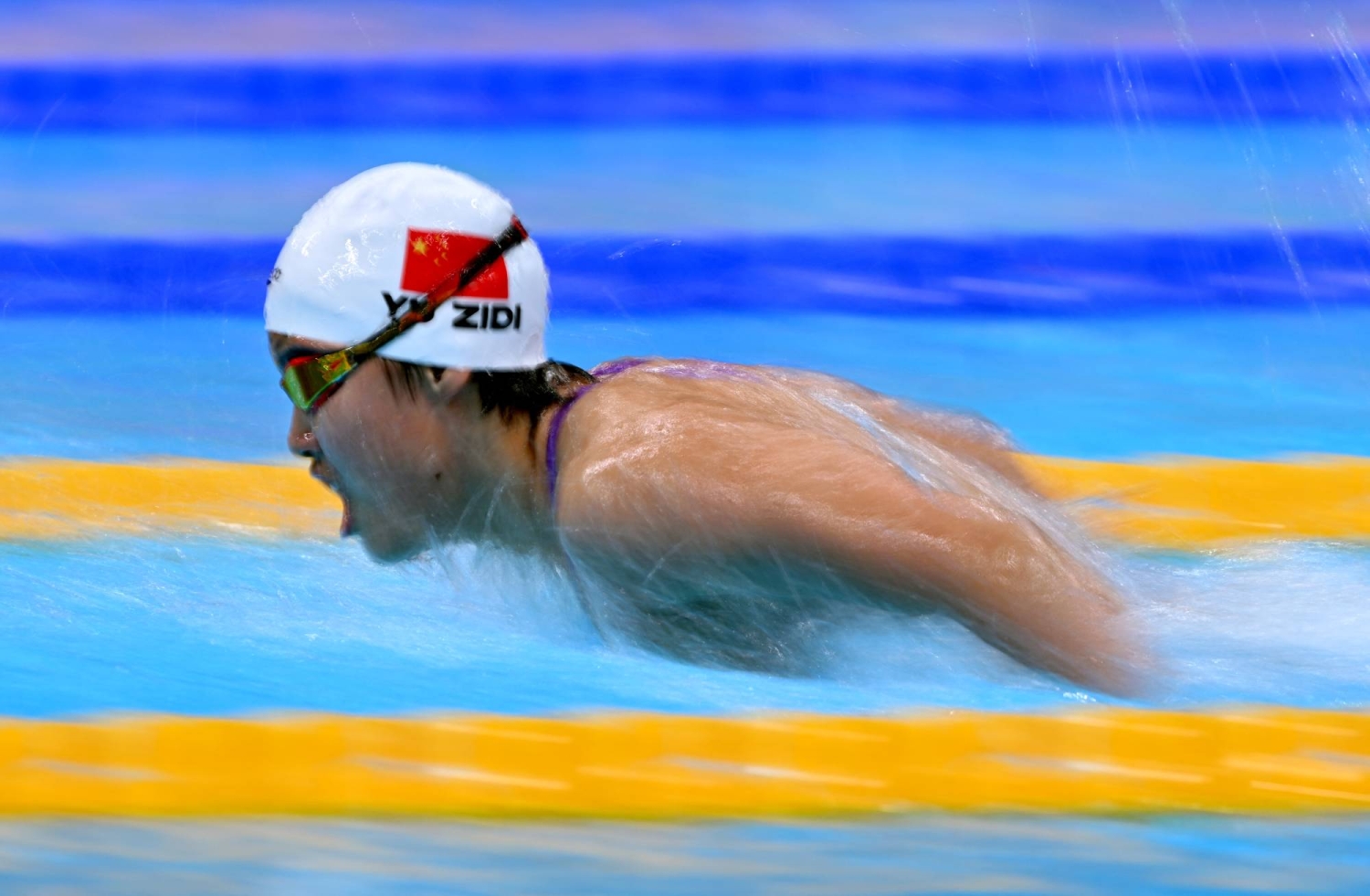 13-year-old Chinese swimming prodigy Yu Zidi cruises through heats at Asian Games